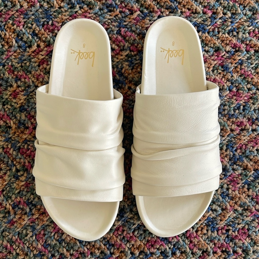 New Condition Beek Minla Slide Sandals Cream Color. Size 8. Fits 8.5